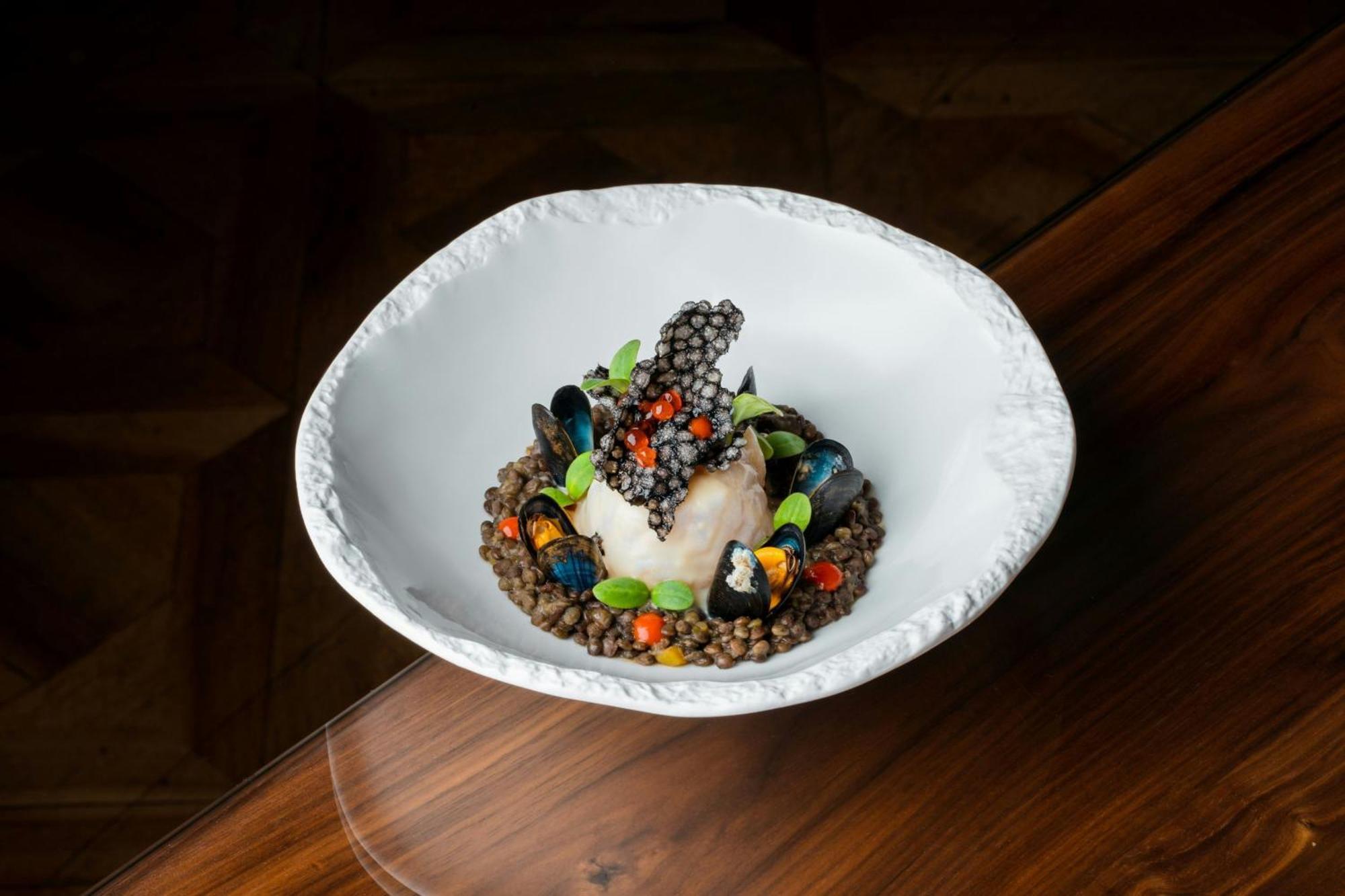 The Ritz-carlton De La Paix, Hotel Genebra