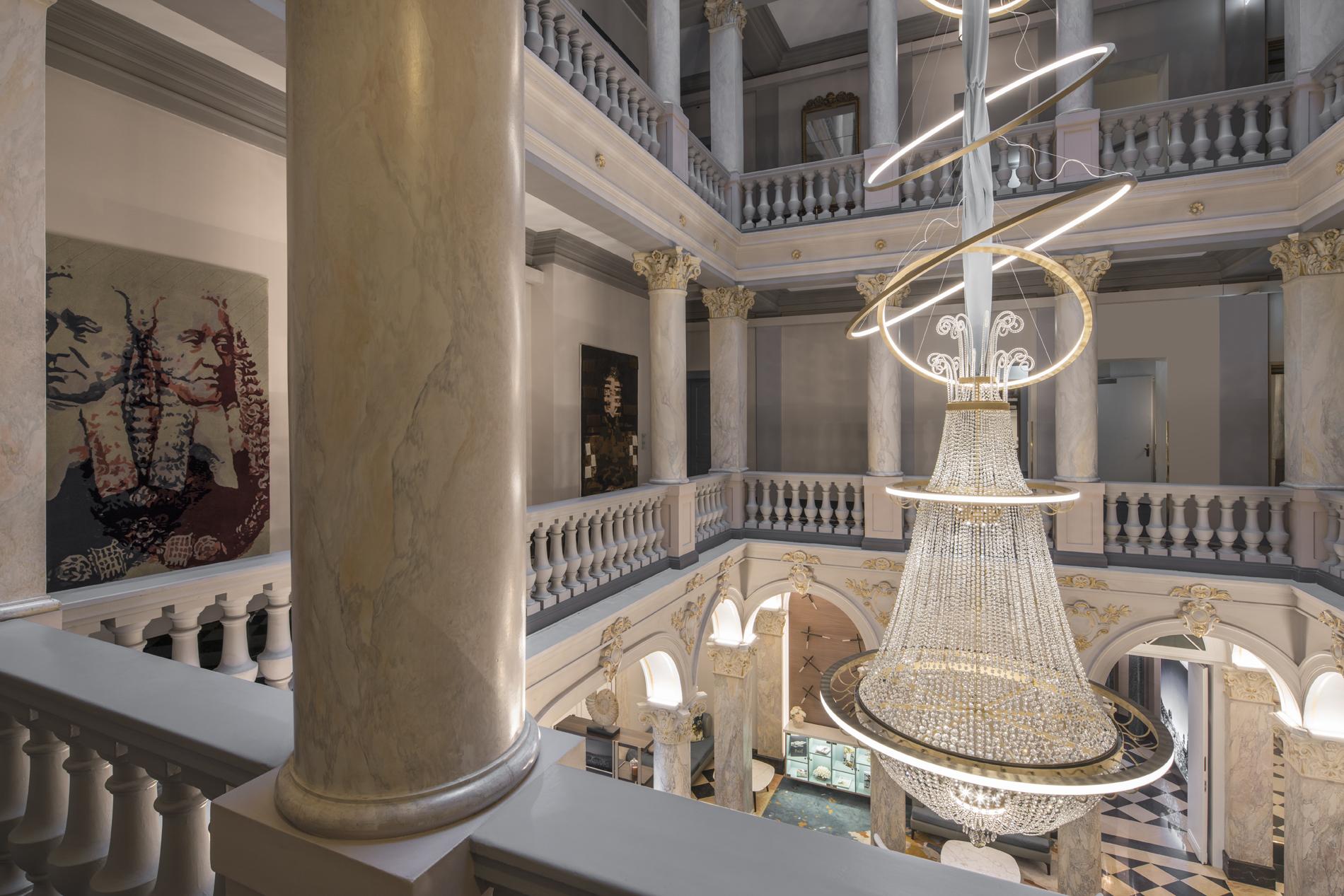 The Ritz-carlton De La Paix, होटल