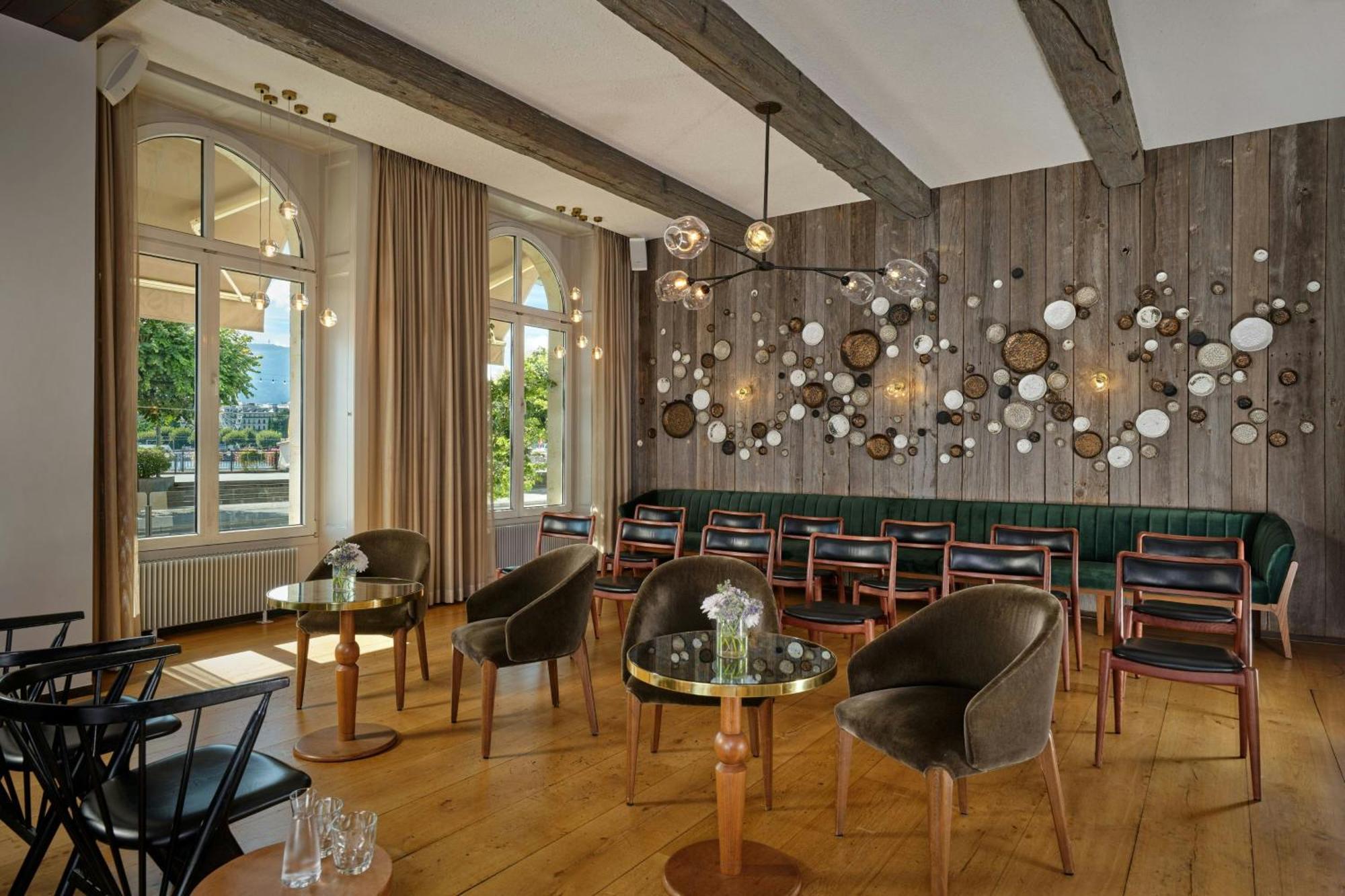 The Ritz-carlton De La Paix, Hotel Ženeva