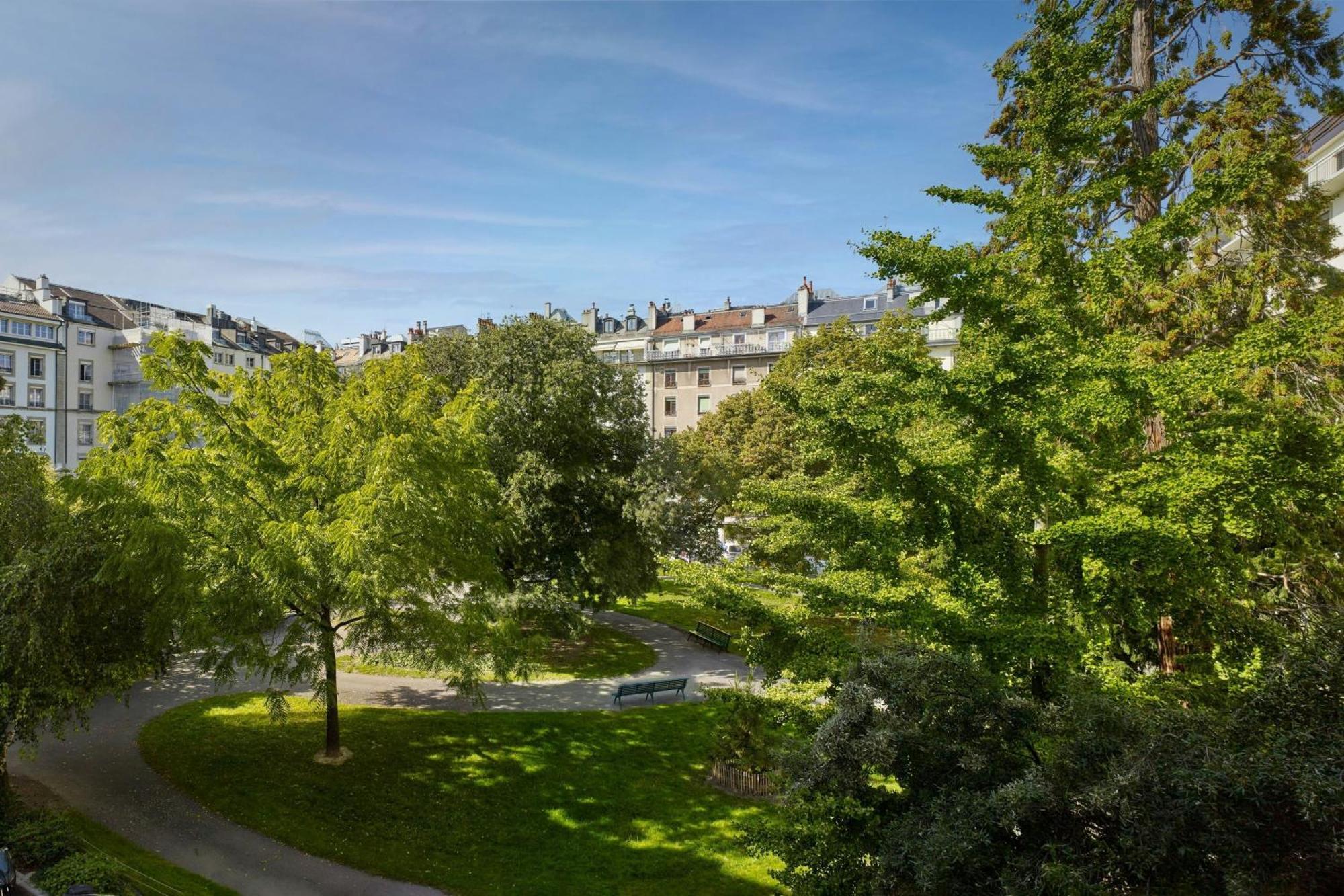 The Ritz-carlton De La Paix, 5* Geneva