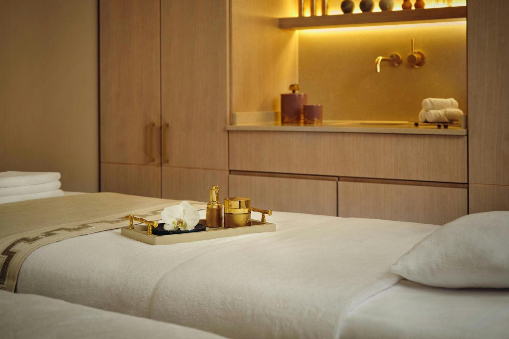 The Ritz-carlton De La Paix, होटल Geneva